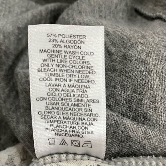 Adrienne Vittadini Lace Overlay Sweatshirt Top Sz XL Gray and white - Picture 7 of 8